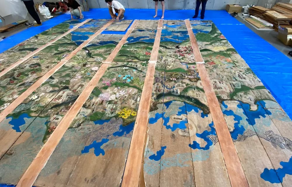 修復作業の様子